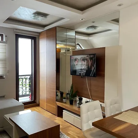 Ana Lux K27 Apartman *